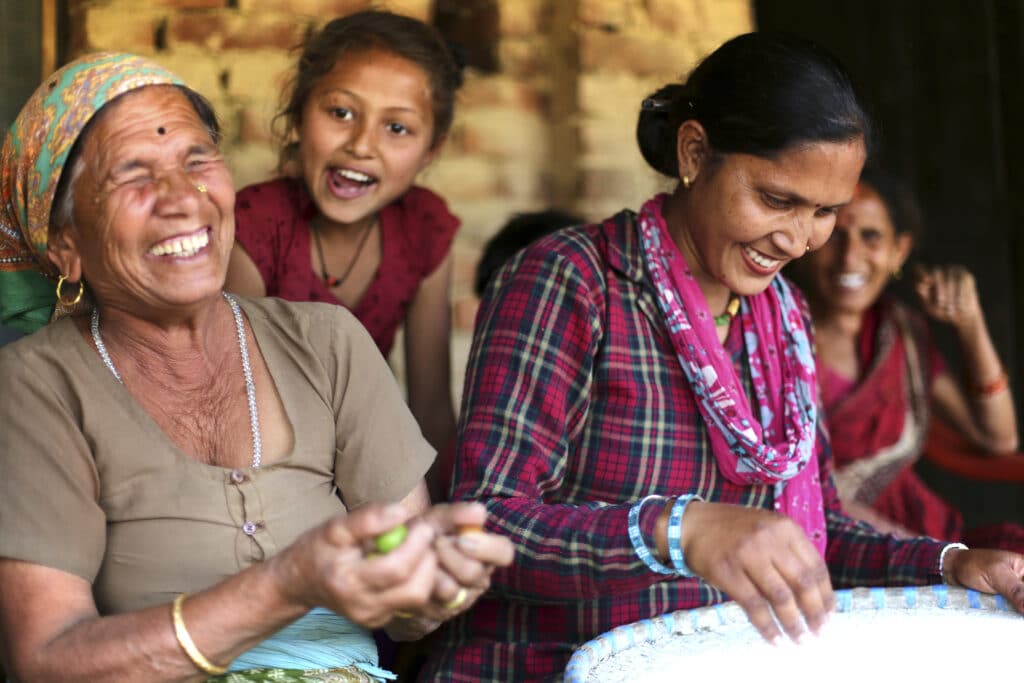 3 generations of women smiling